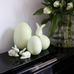 Seledynowe zajączki i jajko – 3 figurki