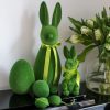 Zielony flokowany zając i jajka - 4 figurki